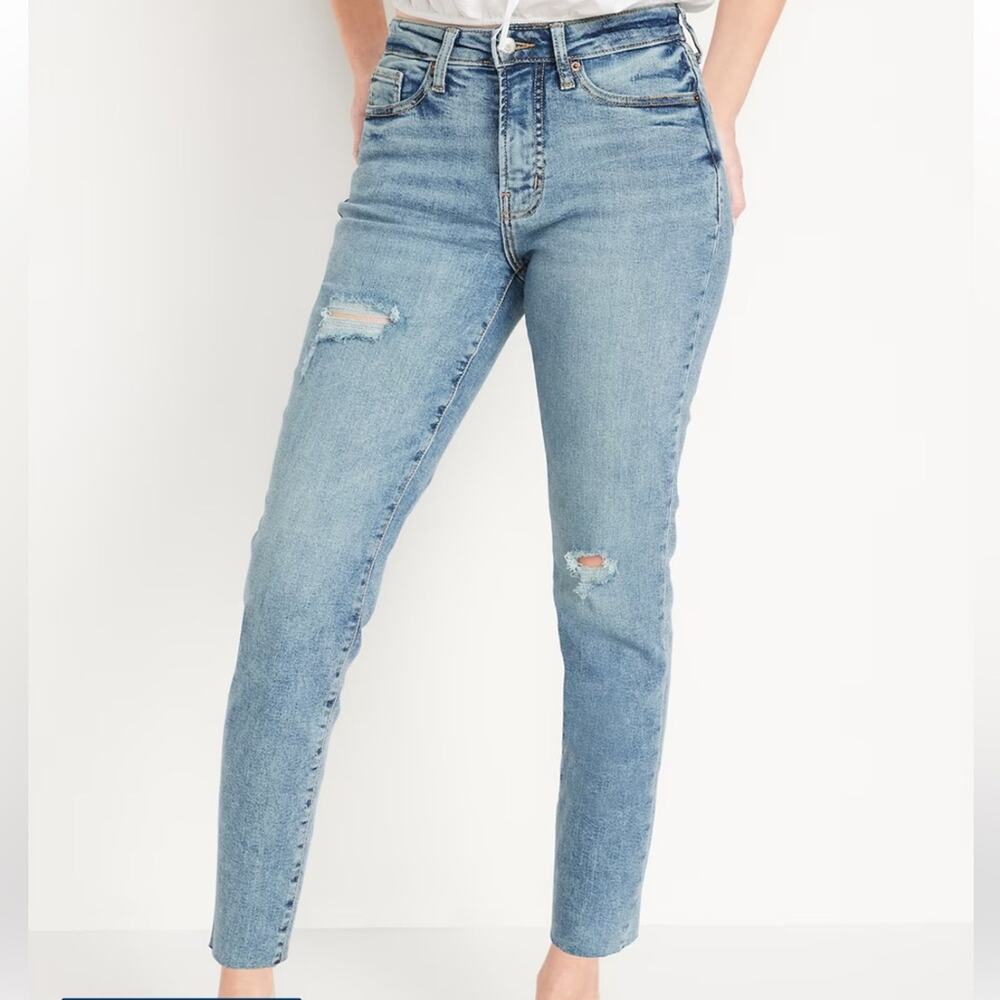 Old Navy High-Rise Curvy OG Straight Ripped Ankle Jeans Size 4